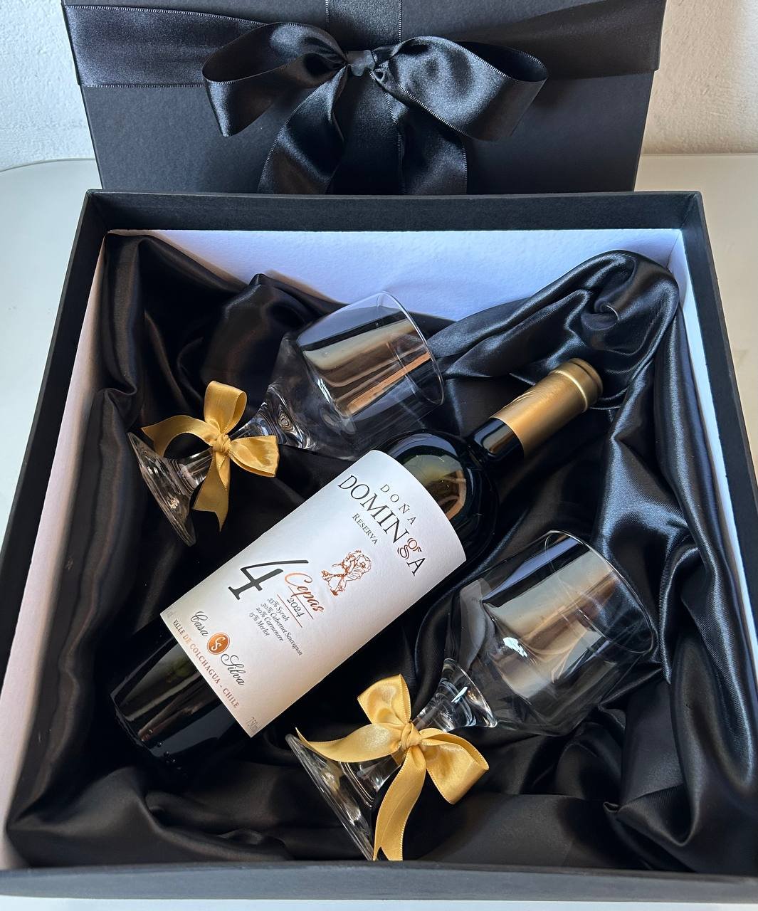Caixa Vinho e Taças
