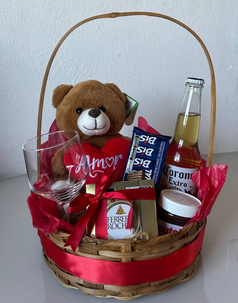 Cesta Vermelha com Urso