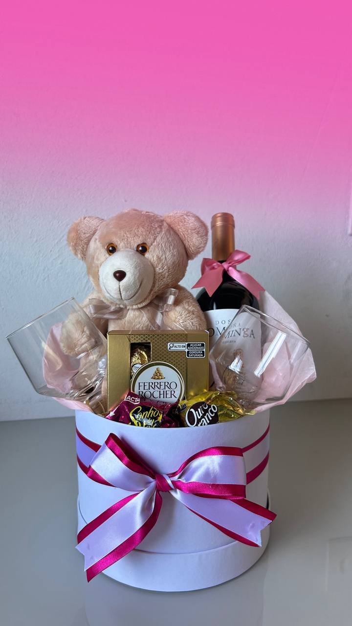 Cesta Romântica com Vinho ❤️